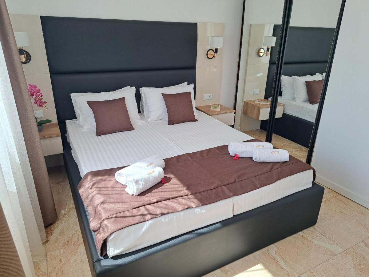 Onyx 2 Private Apartments Sveti Vlas Luaran gambar