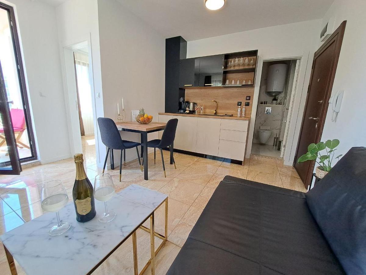 Onyx 2 Private Apartments Sveti Vlas Luaran gambar